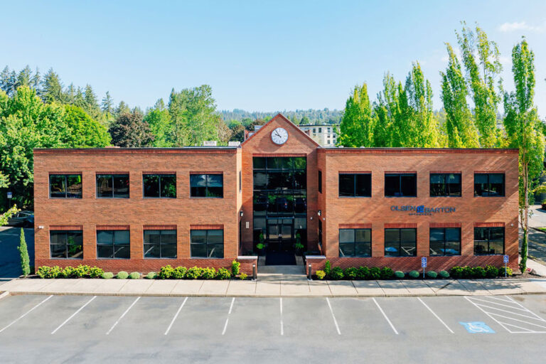 Exterior aerial shot of Lake Grove Crossing Executive Suites